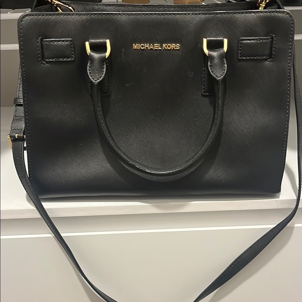 Micheal Kors purse
